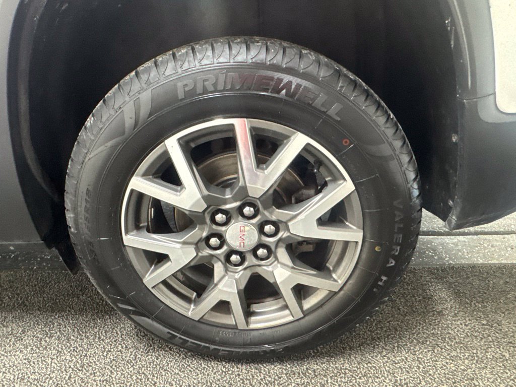 Used 2022 GMC Acadia SLE w/ Driver Convenience Package AWD/4WD image 11
