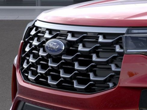 New 2026 Ford Explorer Platinum w/ LUX Leather Package AWD/4WD image 21