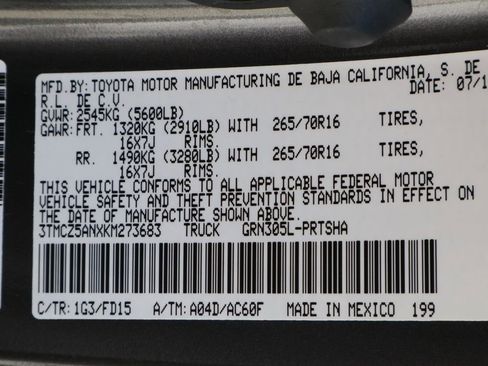 Used 2019 Toyota Tacoma TRD Off-Road w/ Technology Package image 30