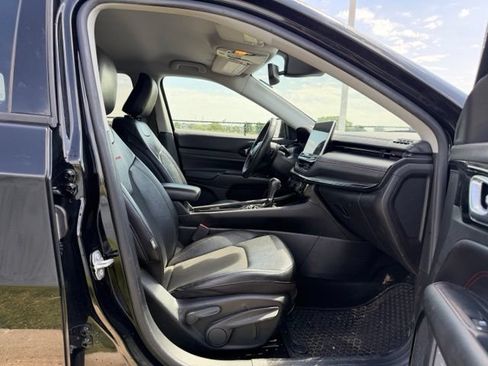 Used 2022 Jeep Compass Trailhawk w/ Trailer Tow Group AWD/4WD image 11