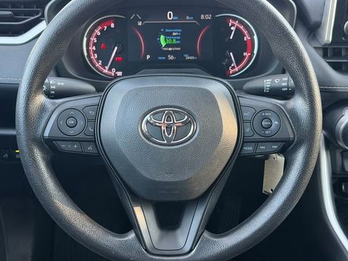 Certified 2023 Toyota RAV4 LE image 25