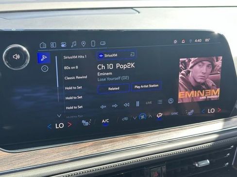 Certified 2025 Chevrolet Suburban Z71 AWD/4WD image 8
