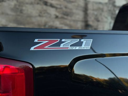 Used 2017 Chevrolet Silverado 1500 LTZ Z71 image 10