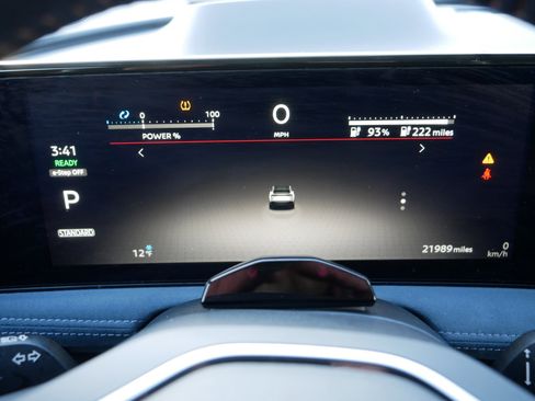 Used 2023 Nissan Ariya image 21