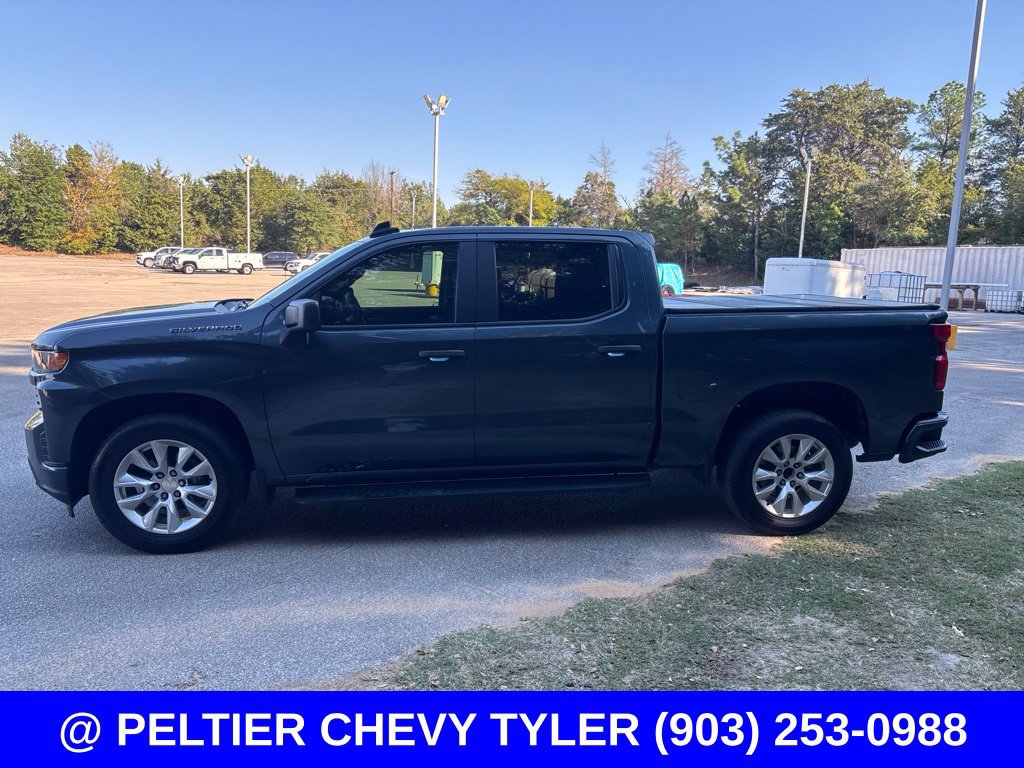 Used 2020 Chevrolet Silverado 1500 Custom w/ Custom Value Package RWD image 4