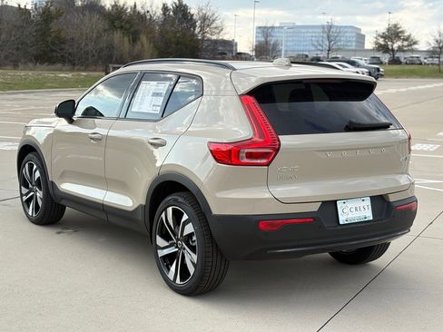 New 2026 Volvo XC40 B5 Plus w/ Protection Package Premier image 6