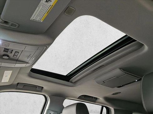 Used 2018 Chevrolet Tahoe LT image 28