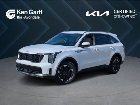 Certified 2025 Kia Sorento S image 1