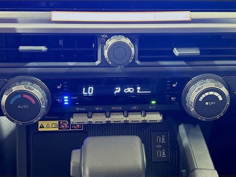 New 2026 Toyota 4Runner TRD Off-Road Premium AWD/4WD image 13