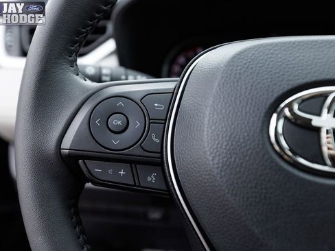 Used 2024 Toyota RAV4 XLE Premium image 30