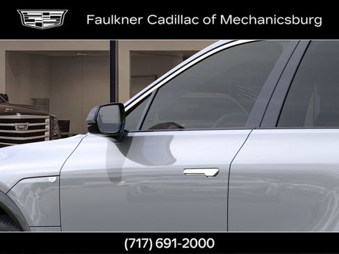 Used 2025 Cadillac Lyriq Luxury AWD/4WD image 12