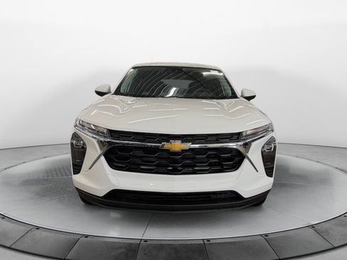 New 2026 Chevrolet Trax LS image 7