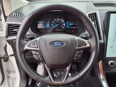 Used 2022 Ford Edge Titanium image 14