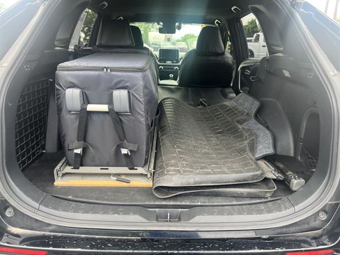 Used 2019 Toyota RAV4 XSE w/ Carpet Mat Package AWD/4WD image 5