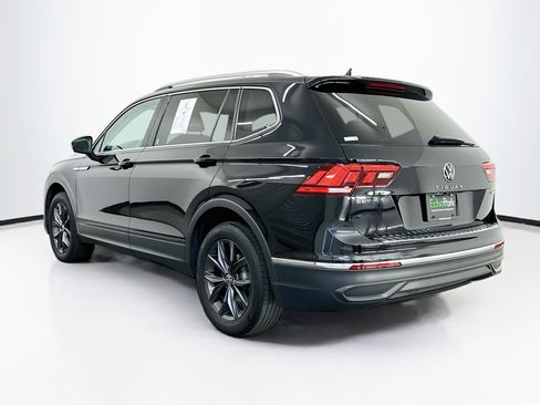 Used 2022 Volkswagen Tiguan SE AWD/4WD image 5