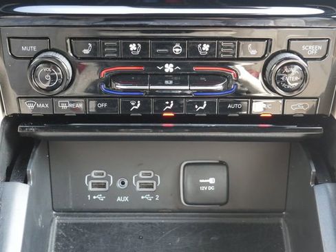 Used 2024 Jeep Grand Cherokee Limited w/ Luxury Tech Group II AWD/4WD image 23