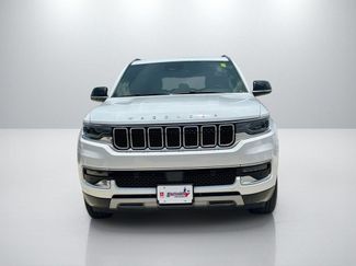 Used 2024 Jeep Wagoneer L Series II w/ Flexible Seating Group AWD/4WD video 2
