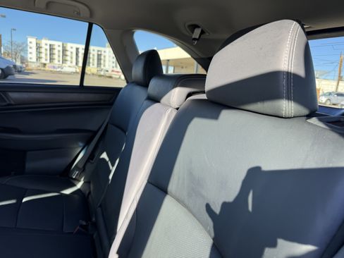 Used 2017 Subaru Outback 2.5i Limited image 16