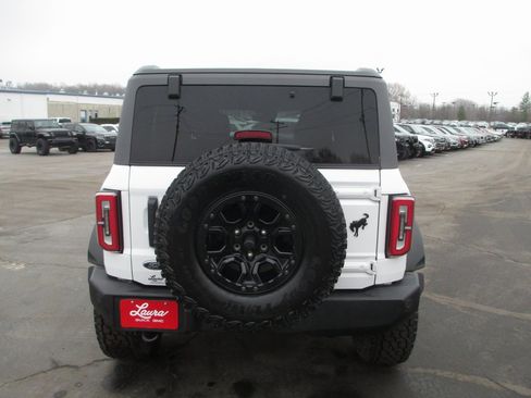 Used 2022 Ford Bronco Wildtrak image 6