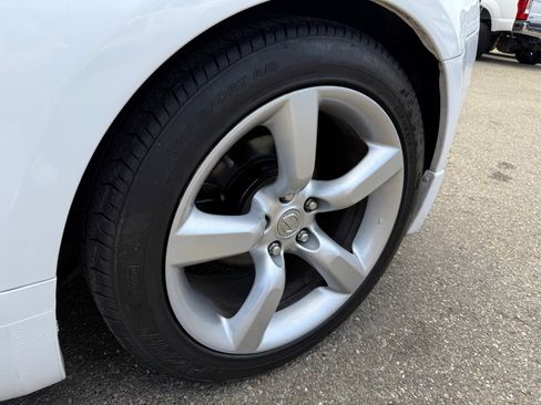 Used 2004 Nissan 350Z Touring image 13