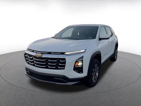 Used 2025 Chevrolet Equinox LT image 7