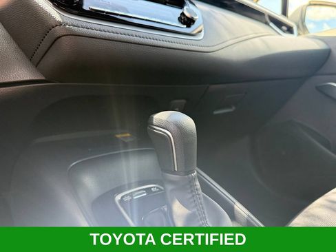 Certified 2025 Toyota Corolla SE w/ SE Premium Package FWD image 17