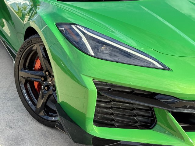 Used 2026 Chevrolet Corvette Z06 RWD image 4