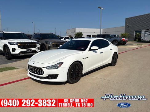 Used 2020 Maserati Ghibli S Q4 AWD/4WD image 3