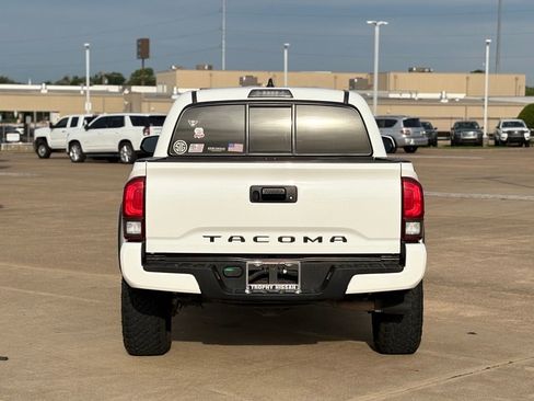 Used 2020 Toyota Tacoma SR w/ SR Convenience Package image 6
