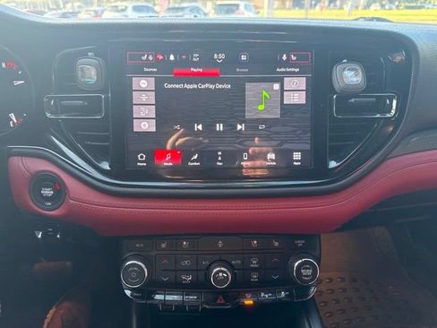 Used 2022 Dodge Durango R/T w/ Tow 'N Go Package AWD/4WD image 11
