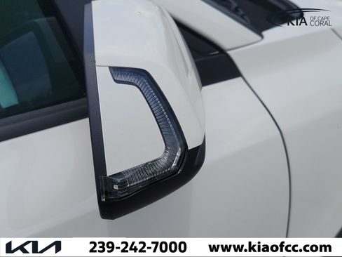 New 2026 Kia Niro EX w/ EX Premium Package FWD image 8