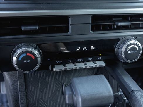 Certified 2024 Toyota Tacoma SR AWD/4WD image 21