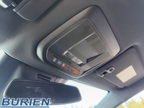 New 2026 Chevrolet Equinox EV LT image 20