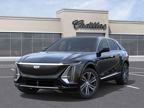 New 2026 Cadillac Lyriq Luxury image 6