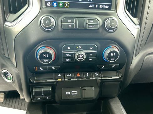Used 2021 Chevrolet Silverado 1500 RST image 16