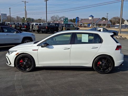 Used 2024 Volkswagen GTI SE image 9