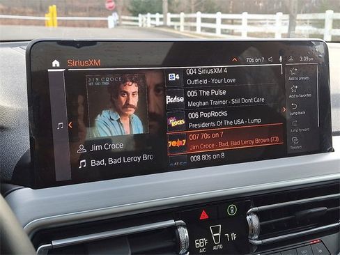 Used 2023 BMW X3 xDrive30i w/ Premium Package image 19