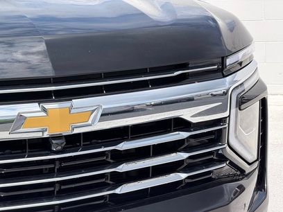 Used 2025 Chevrolet Suburban LT