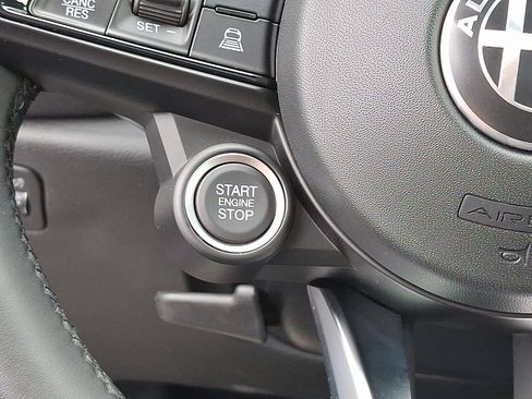 Used 2024 Alfa Romeo Tonale Veloce w/ Active Assist Package image 27