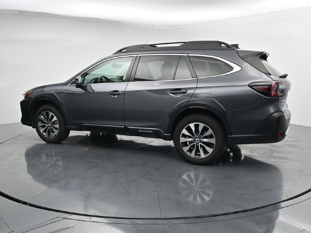 Used 2025 Subaru Outback Limited AWD/4WD image 6