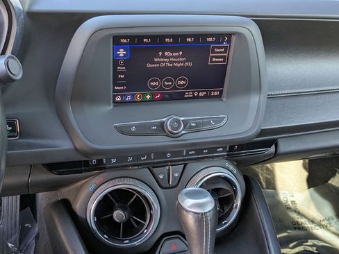 Certified 2023 Chevrolet Camaro LT image 18