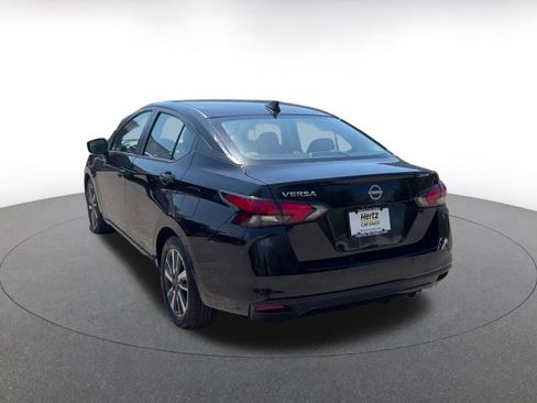 Used 2025 Nissan Versa SV image 10
