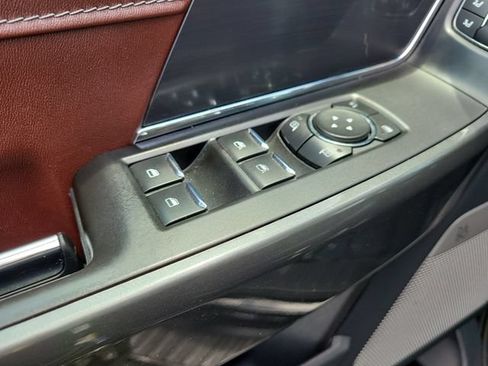Used 2022 Ford F150 Lariat AWD/4WD image 23