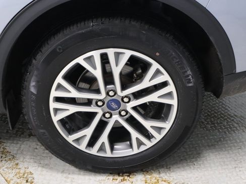 Certified 2022 Ford Escape SEL image 19