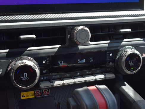 Certified 2025 Toyota Tacoma TRD Pro AWD/4WD image 12