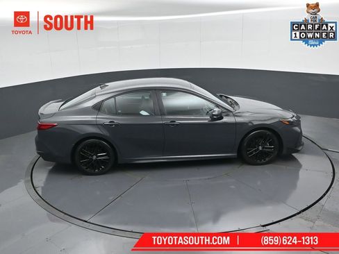 Used 2025 Toyota Camry SE FWD image 46
