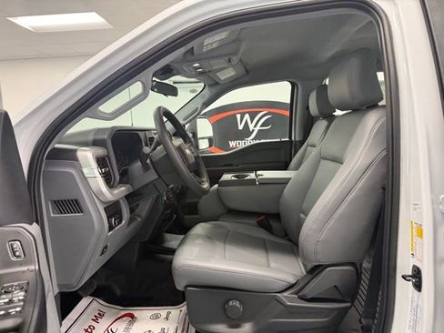 New 2026 Ford F250 4x4 Crew Cab Super Duty image 10