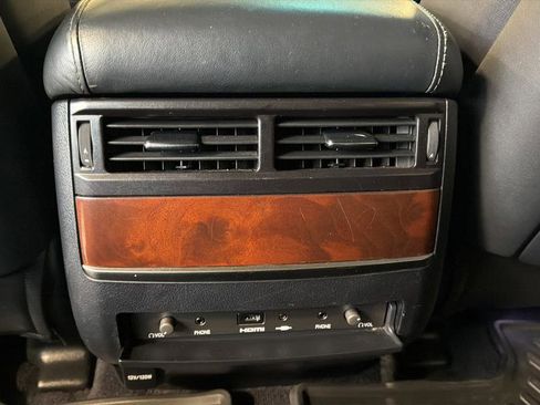 Used 2016 Lexus LX 570 4WD image 21