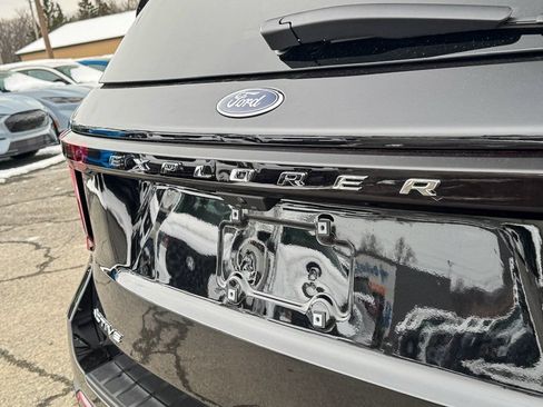 New 2026 Ford Explorer Active AWD/4WD image 16