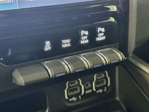 Used 2023 RAM 1500 Big Horn AWD/4WD image 22